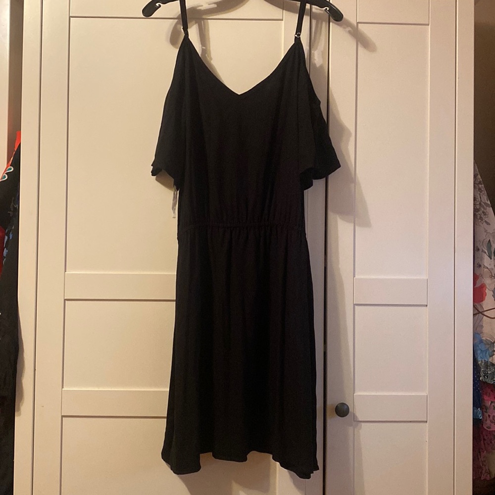 Splendid black XL cold wing shoulder with spaghetti strapped dress